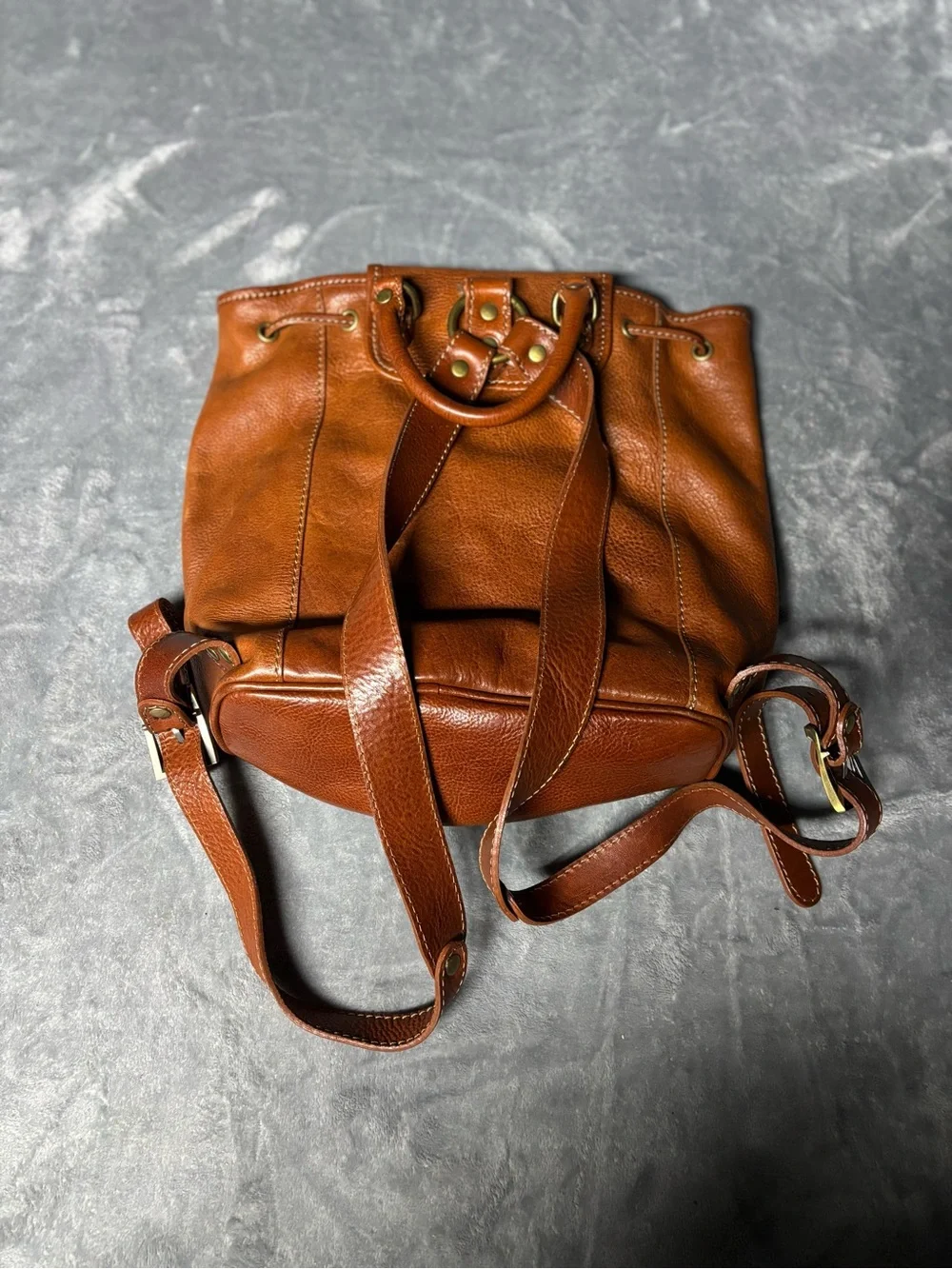 Vera Pelle Tan Leather Drawstring Backpack with Front Buckle Pocket